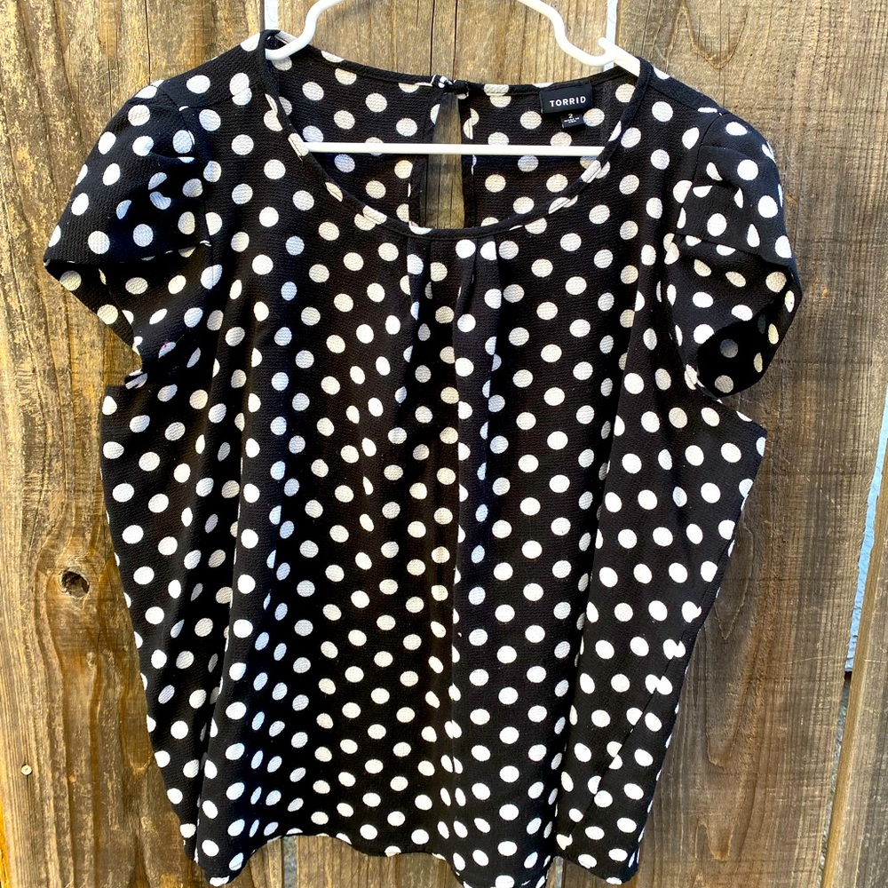Torrid polka dot blouse